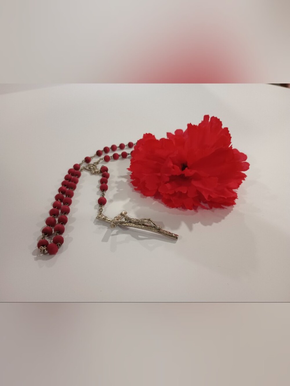 Red Beaded Necklace with Detailed Silver Crucifix